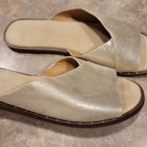 🩶Franco Sarto Riviera Slides🩶 - Picture 4 of 12
